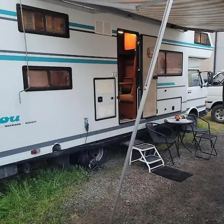 Lofoten Backyard, Youth Vw-ostel, Clou Grand Suitte Camping